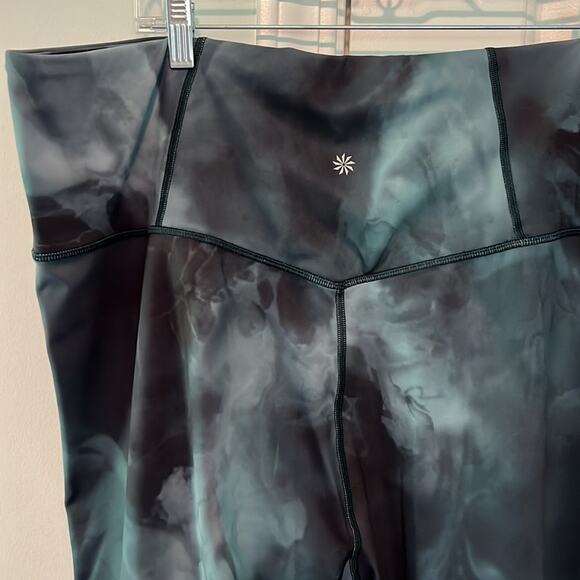 Athleta 3X Elation Printed Black & Gray 7/8 Tight Leggings - Picture 7 of 16